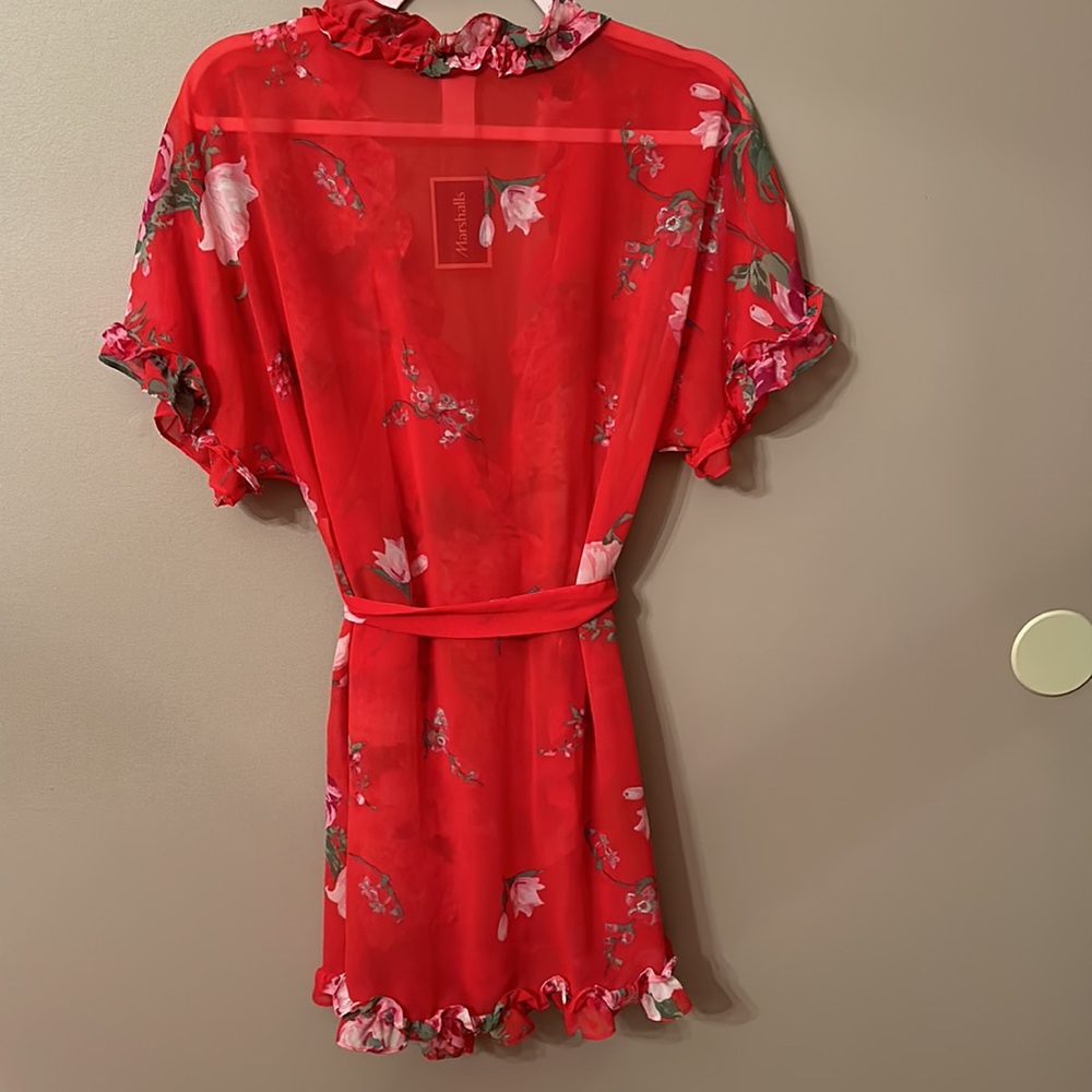 In Bloom Red Floral Sheer Robe - Picture 6 of 8